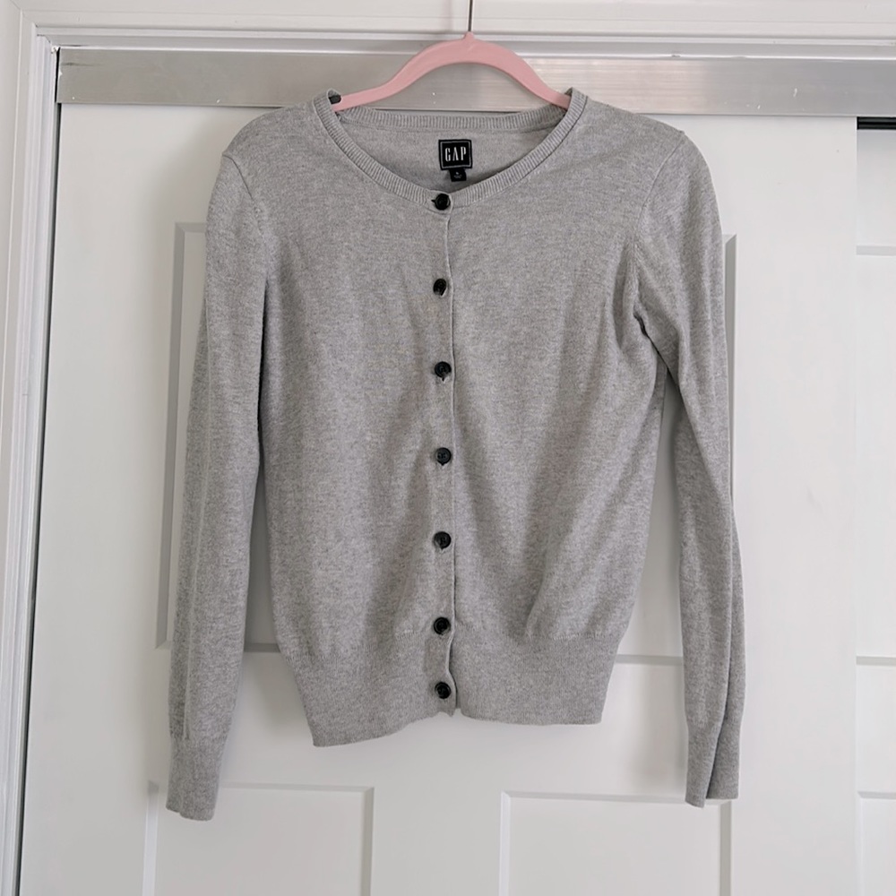 GAP cardigan